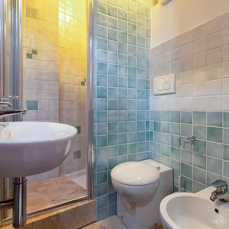 And Me In Lejlighed Alghero