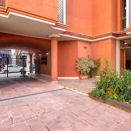 Apartament And Me In *