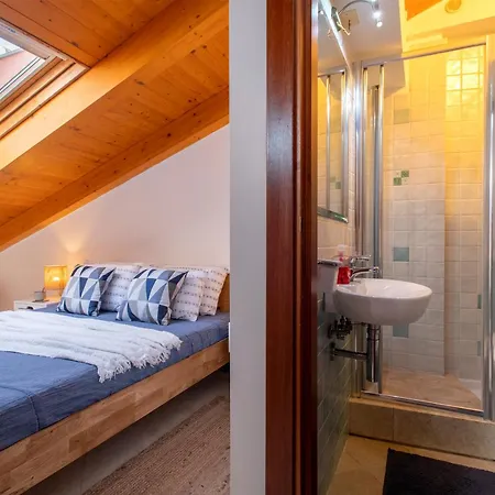 And Me In Αλγκέρο